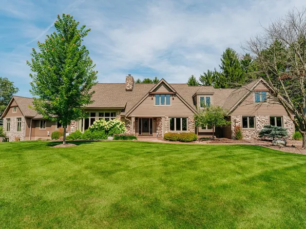 S38W33768 County Road D, Dousman, WI 53118