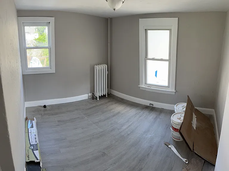 30 Douglas St — Photo 4