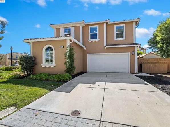 218 W Questa Trl, Mountain House, CA 95391