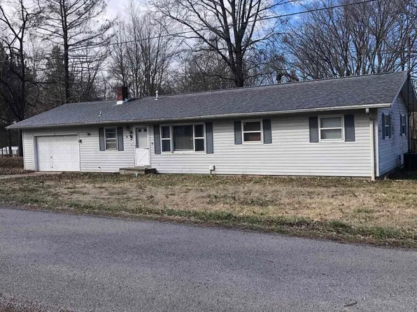 433 New St, West Salem, IL 62476