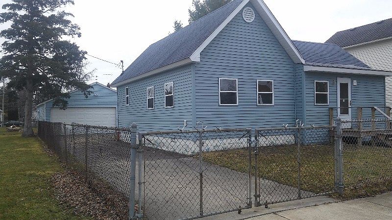 2nd image of 2311 Fitzhugh St