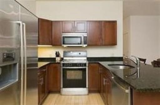 2nd image of 13 Gardner St #2