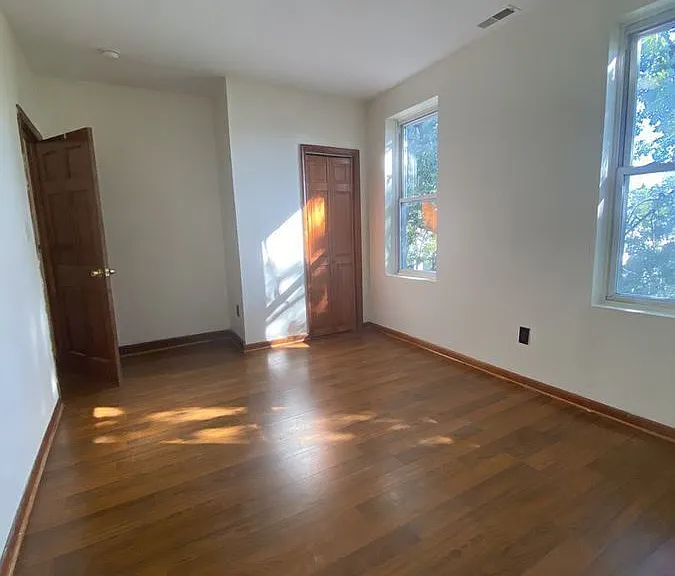 5026 Walnut St #3 — Photo 25