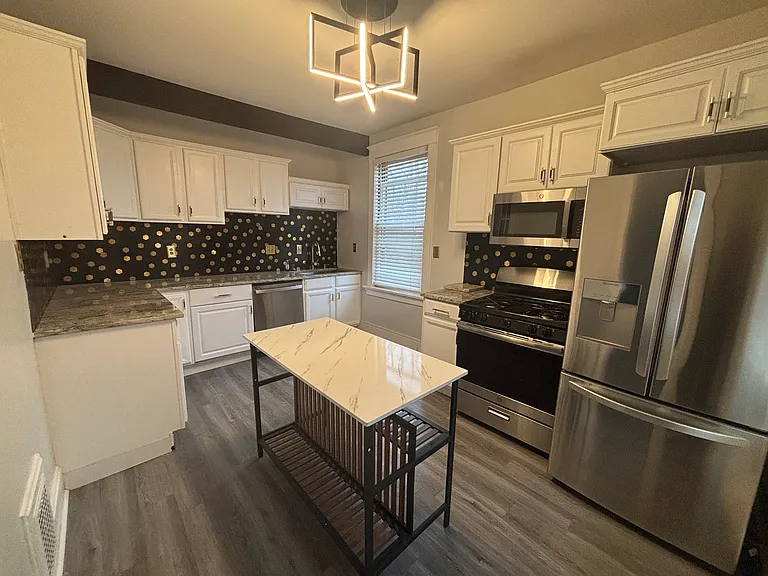 3722 Beekman St #2 — Photo 11