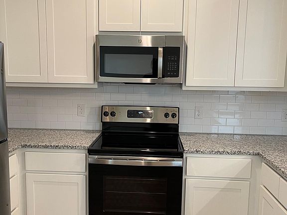 2nd image of 10336 W Lynwood Ave #101