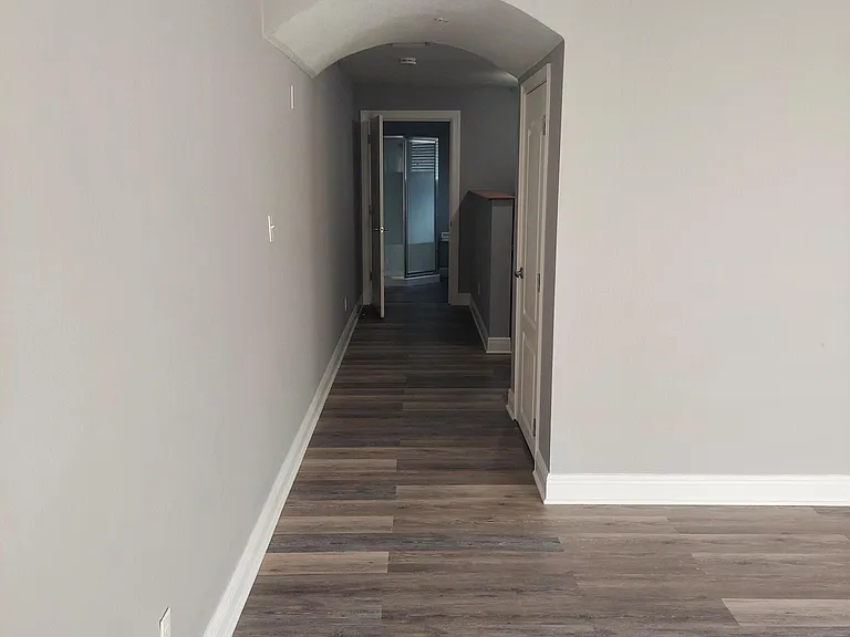 126 S Bumby Ave — Photo 8