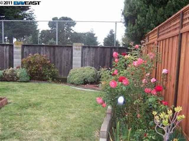 2nd image of 14891 Juniper St