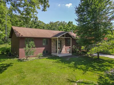 1391 N Riverside Dr, Momence, IL, 60954