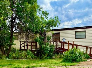114 N 1st St E, Chester, MT 59522