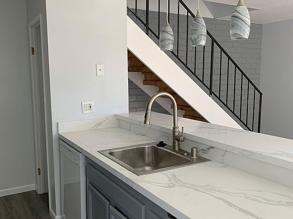 5th image of 9860 Buena Vista Ave
