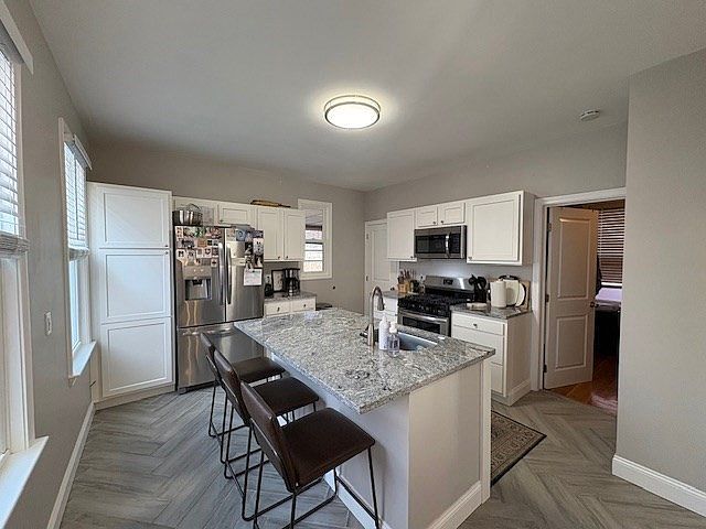 1st image of 7 1/2 Edward St #1