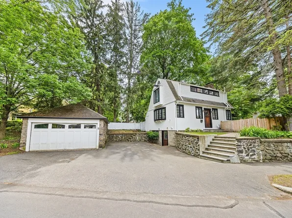 11 N Hancock St, Lexington, MA 02420