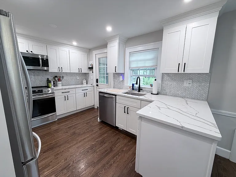 28 Houghton St #1 — Photo 3