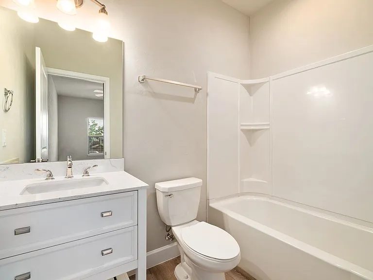 622 NW 3rd Ave #11 — Photo 12