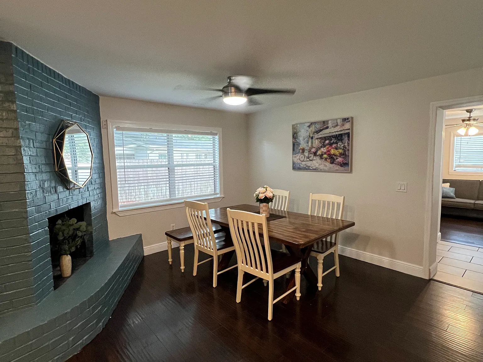 3 bed, 1316 sqft, $2,850 — Photo 4