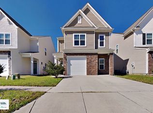1517 Corbett St, Wilmington, NC 28401