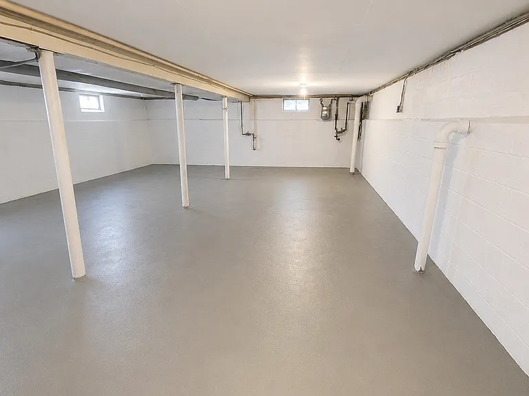 8 Albert Pl — Photo 13
