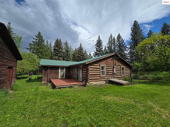 3rd image of 327 Winter Rd