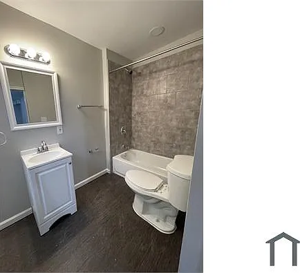 700 Woodbourne Ave — Photo 3