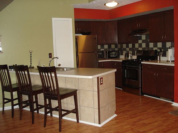 Updated Kit. w/ Appliances