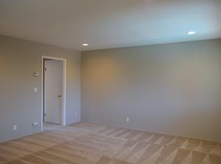 2010 California St APT 16, Mountain View, CA 94040