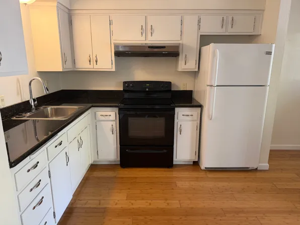 2130 F St APT 5, Sacramento, CA 95816