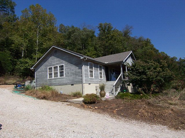 1st image of 1017 Eucalyptus Dr