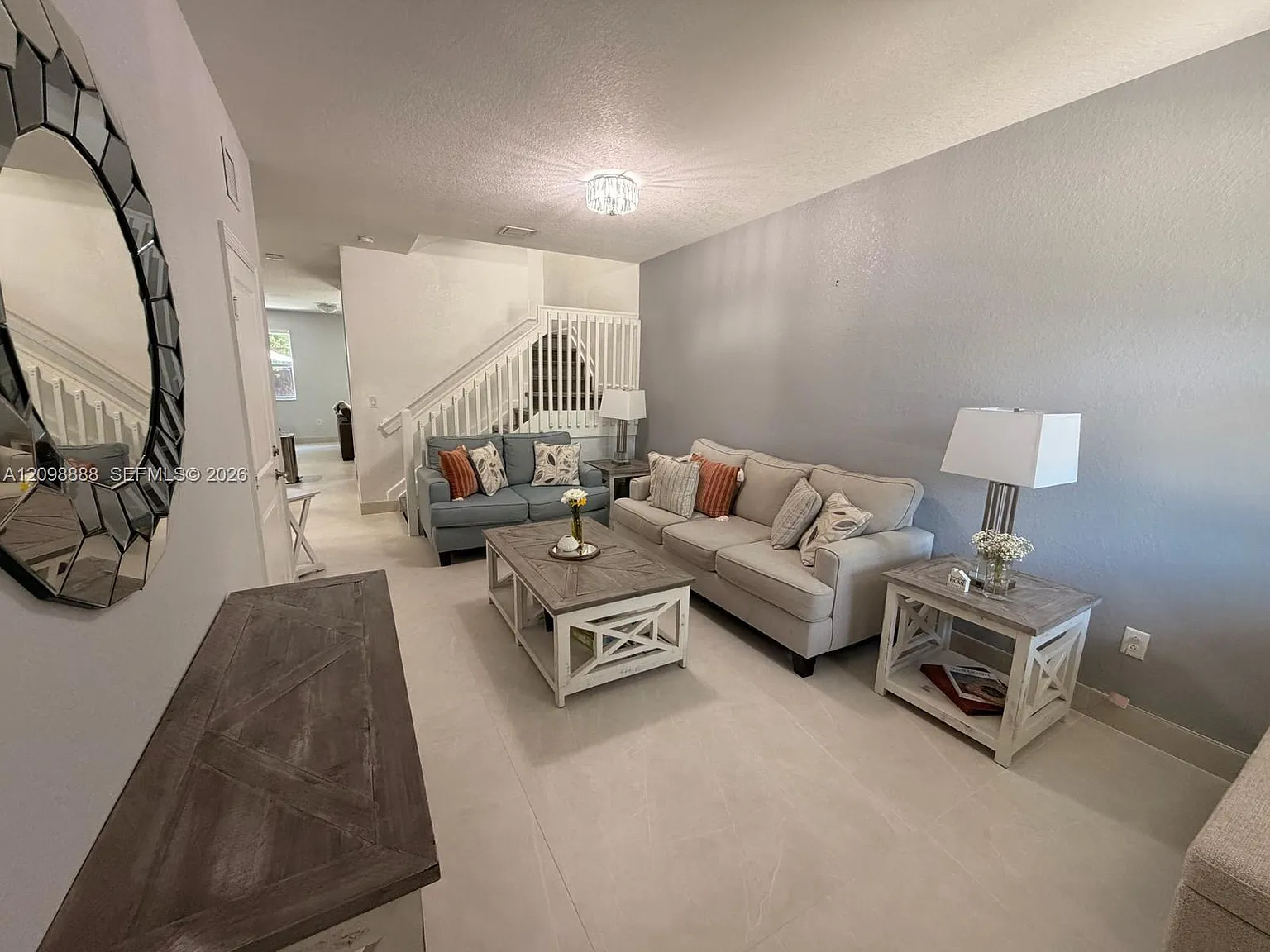 Keys Gate Residential — Photo 4