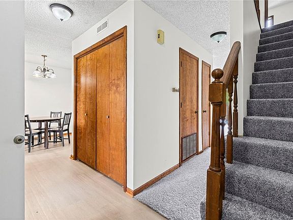 2nd image of 1105 Jeff Cir