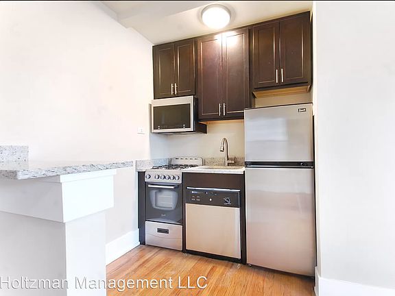 4th image of 2959 N Damen Ave APT 3C