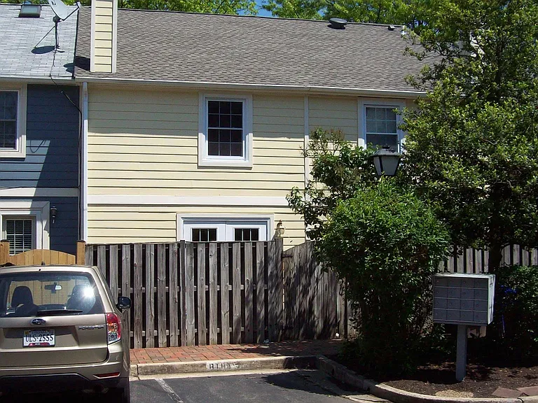 1124 N Utah St — Photo 32