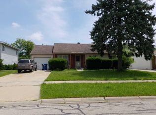 419 S Yale Ave, Addison, IL 60101