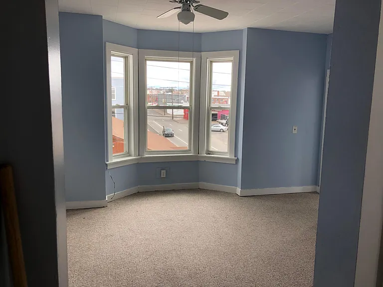 400 Harvard St #3 — Photo 10