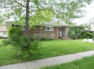 912 Thorn St, Rahway, NJ 07065