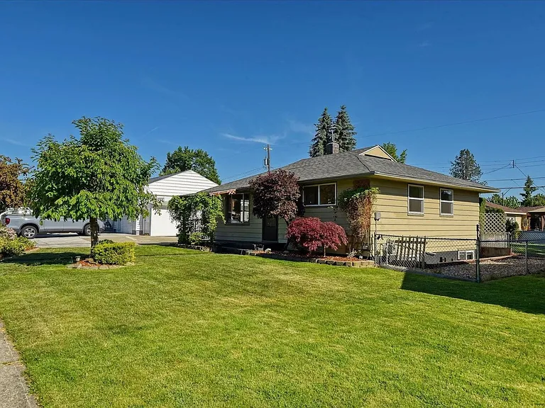 3015 W Eloika Ave — Photo 14