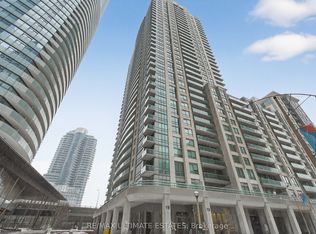 19 Grand Trunk Cres #2205, Toronto, ON M5J 3A3
