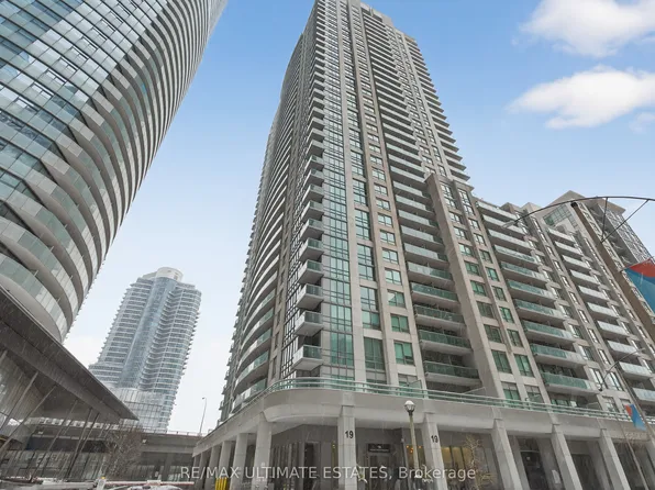 19 Grand Trunk Cres #2205, Toronto, ON M5J 3A3