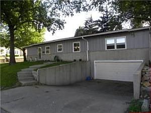 1st image of 1450 S 33rd St