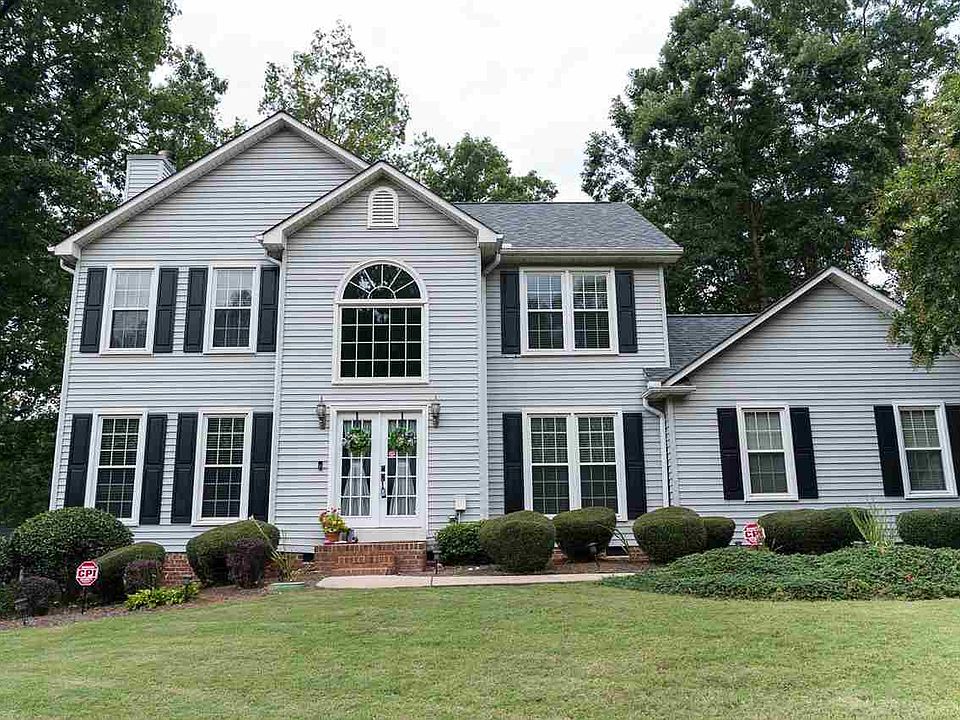 1st image of 310 Oleander Ln