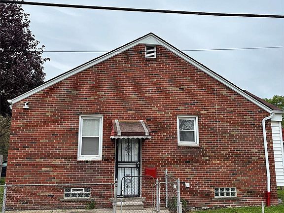 3rd image of 19458 Keystone St