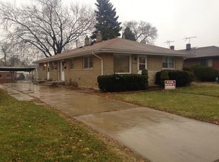 (Undisclosed Address), Waukegan, IL 60085