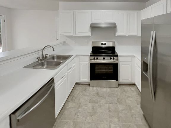 2nd image of 1115 Allen Rd