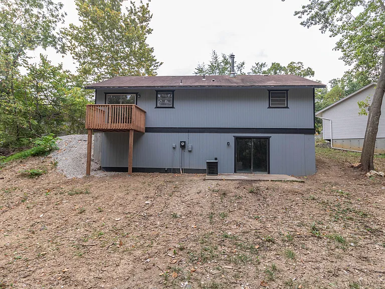5714 N Maple Ct — Photo 21