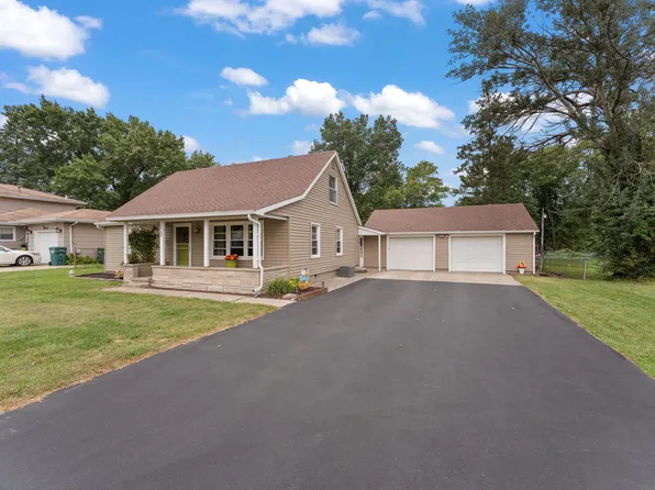 1703 Glendale Blvd, Valparaiso, IN 46383
