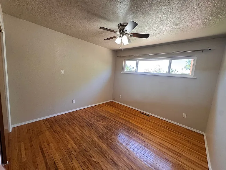 10211 Blume St NE — Photo 13