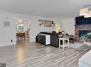 9556 Green Rd, Midland, VA 22728