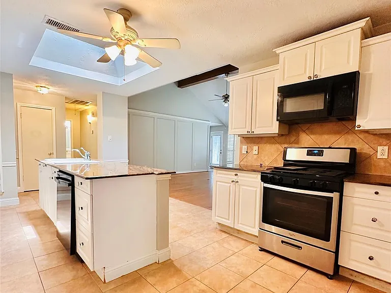 15111 Yorkpoint Dr — Photo 6