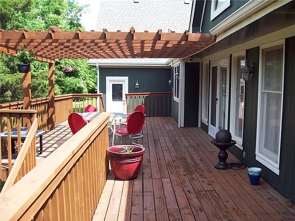 Large deck from the Great Room