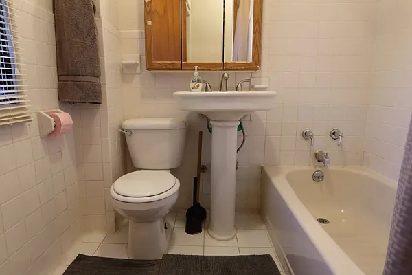 Rented by Tri Boro Terrace Realty | media 21