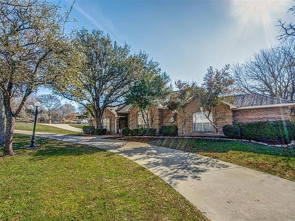 2nd image of 101 Meadow View Ct